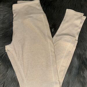 ALO Yoga Cream High-Waist Leggings